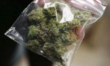 Обвинителство бара притвор за дилер кој продавал дрога на 14-годишни деца