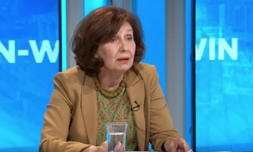 Siljanovska Davkova: Problematic when people believe obstacles can be overcome by constitutional changes