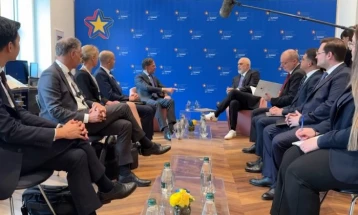 Rama dhe Rute biseduan për fuqizimin e rolit të Shqipërisë në NATO