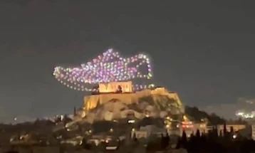 Реакции во Грција поради реклама со дронови над Акропол