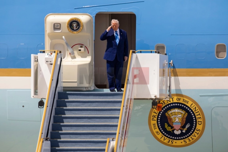 Трамп вели дека САД му дале предлог на Иран за време на нуклеарните преговори