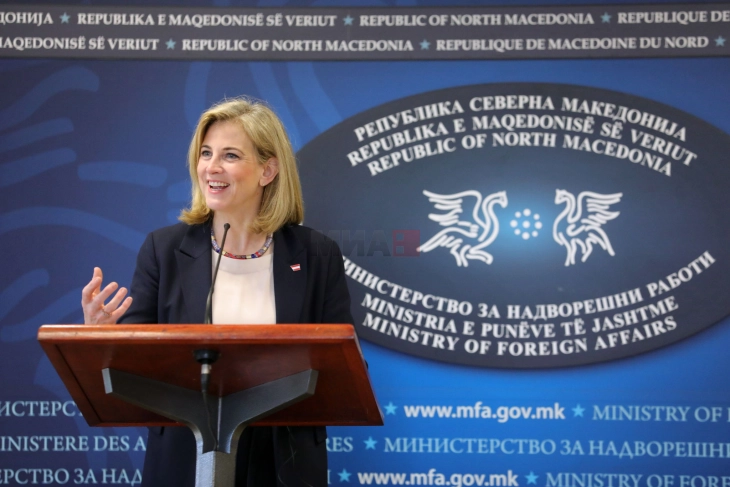 Bilateral issues should not be a sticking point on EU path, Austria’s FM says in Skopje 