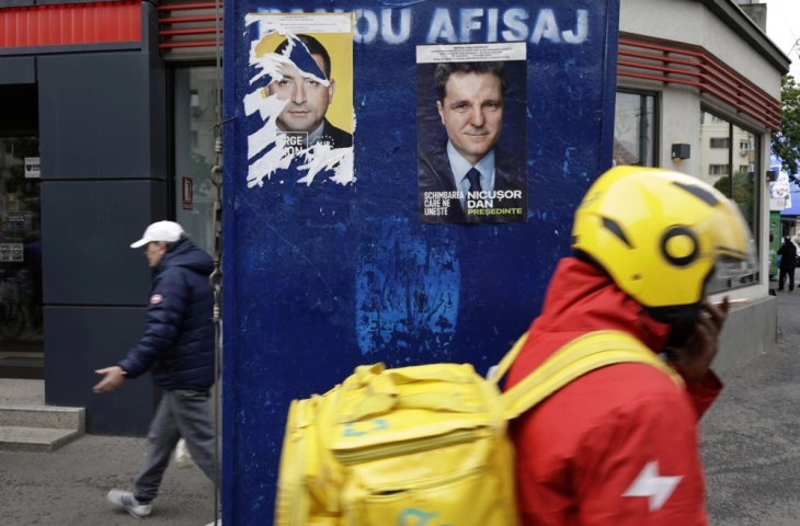 Претседателски избори во Романија: Умерен математичар наспроти екстремен десничар