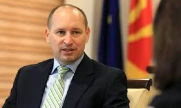 Minovski: Vende të reja pune, rritje të investimeve dhe përfitim ekonomik afatgjatë me Marrëveshjen e Partneritetit Strategjik me Mbretërinë e Bashkuar