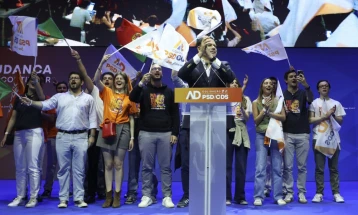 Во Португалија почна гласањето на вонредните парламентарни избори