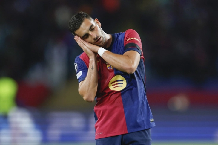 Астон вила заинтересирана за Торес, Јунајтед го бара Мбемо