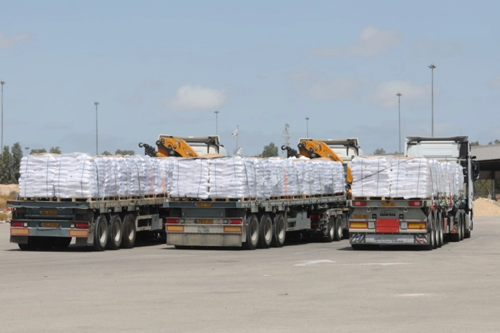 First few aid deliveries arrive in Gaza after nearly 3-month blockade