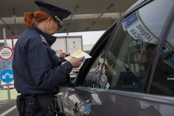 Arrihet marrëveshje për sistemin e ri të kufijve të BE-së: Heqja e vulave në pasaporta, fotografimi i të huajve