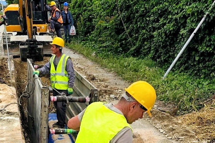 Градот Скопјe продолжува со третата фаза на градежните работи на главниот цевковод на булеварот „Александар Македонски“