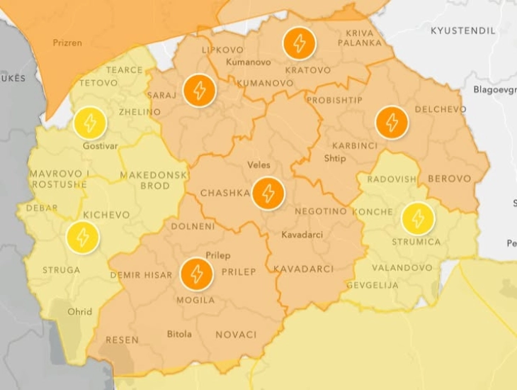 Nga pasditja mot jostabil me reshje të shiut, bubullima dhe erë të fuqishme mbi 60 km/h