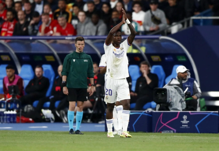 Затворски казни за расистички навреди кон Винисиус