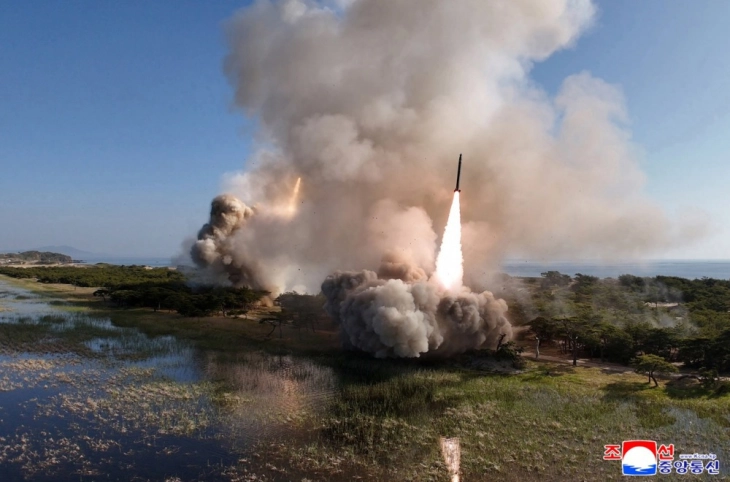 Северна Кореја истрела неидентификувани крстосувачки ракети во море