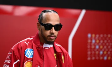 Хамилтон загрижен за новите правила во Формула 1