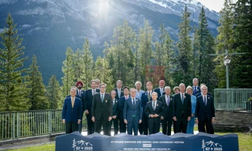 Г7 се обединуваат за да ги стабилизираат пазарите