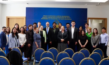 Мастер и докторски студенти од Харвард во посета на Министерството за односи меѓу заедниците