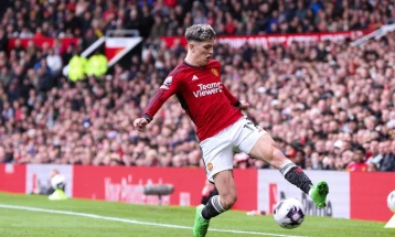 Манчестер јунајтед ќе заработи 150 милиони фунти од четири трансфери