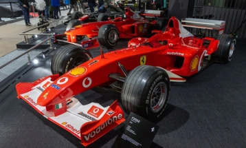 Болидот на Шумахер продаден за 18 милиони евра