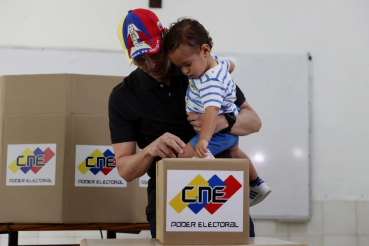 Парламентарни и регионални избори во Венецуела, се очекува победа на власта