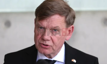 Berlin: Sulmet ruse janë fyerje, madje dhe ndaj Trampit