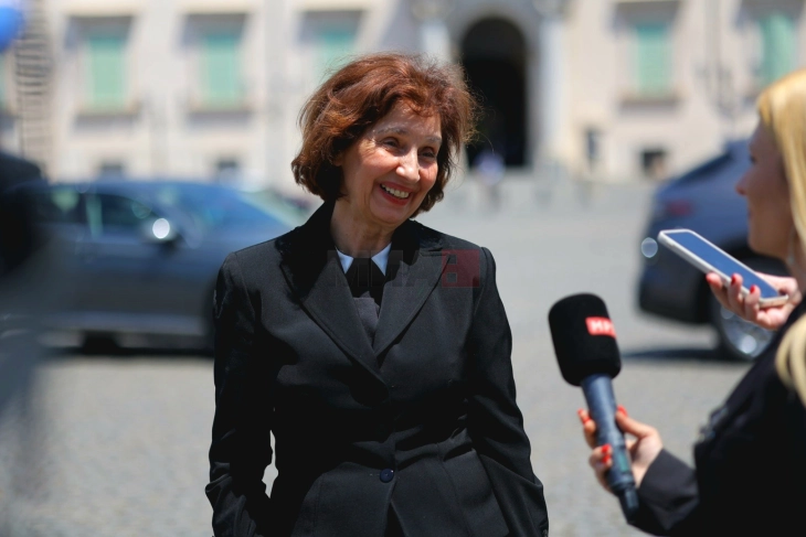 Matarela në takim me Siljanovska-Davkovën: BE-ja nuk duhet të lejojë që të jemi viktima të çështjeve të identitetit  ose bilateralizimit të tyre