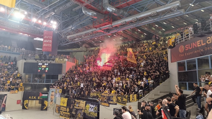 Има ли АЕК двојни стандарди кога се во прашање навивачите?