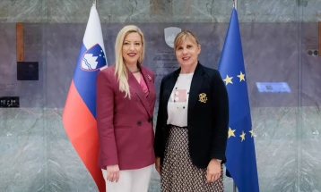 Takimi Dimovska - Tavçar