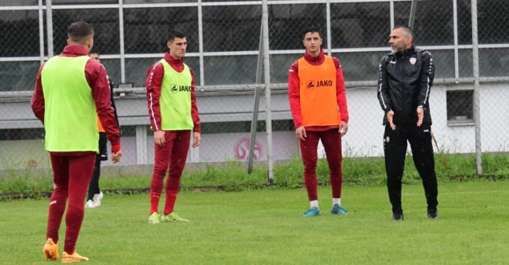 Македонија до 21 година го одработи последниот тренинг пред утрешниот дуел со Косово