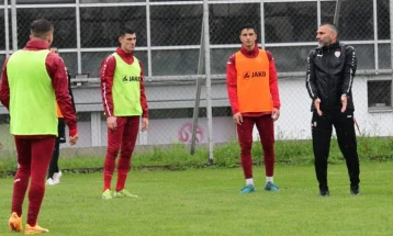 Македонија до 21 година го одработи последниот тренинг пред утрешниот дуел со Косово