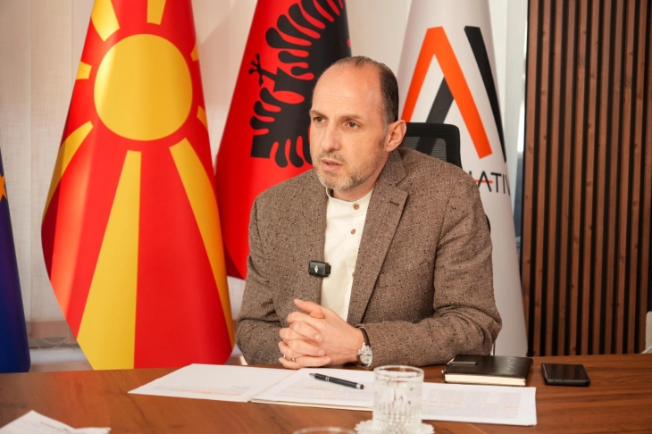 Ibrahimi, Ali Ahmetit: Zotni, ti nuk e ke hallin e shqiptarisë, por vetëm dertin e Soravisë