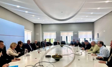 Костофски и Фетаху учествуваа на првиот состанок во Тирана на Комисијата за признавање на националните малцинства 