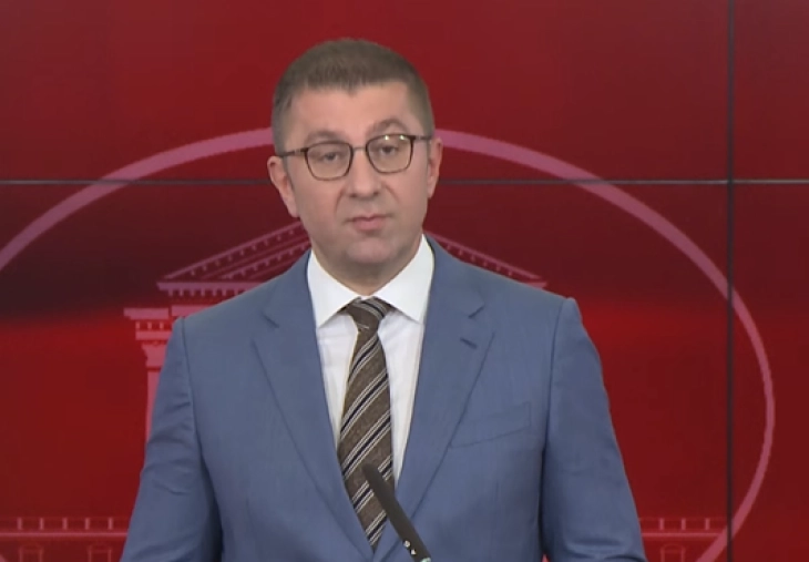 Mickoski: Pres që eurodeputetët njëzëri ta miratojnë Rezolutën për veçantinë e identitetit dhe gjuhës maqedonase