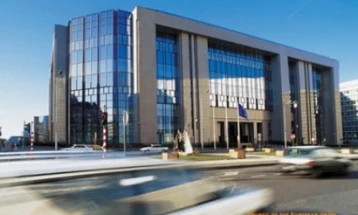 EU lifts economic sanctions on Syria