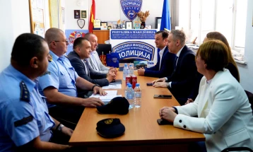 Директорот на БЈБ Јанев во посета на СВР Охрид, ОВР Струга, ПО во Велешта и ПС за ГП аеродром „Св.Апостол Павле“