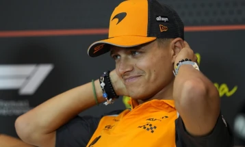 Норис: Несериозно е да се исклучи Верстапен од трката за титула