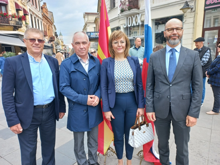 Во Битола се одржа манифестација „Мед и млеко на Широк сокак“