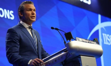 Американскиот министер за одбрана предупредува на растечката кинеска закана