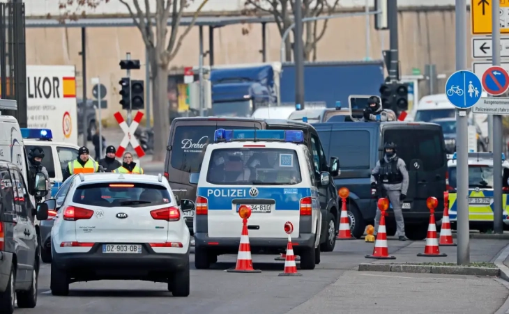 Новиот германски министер за внатрешни работи го брани поцврстиот став кон миграциската политика