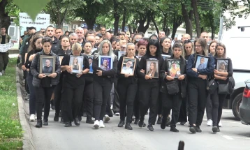 Families of Kochani fire victims hold eighth protest march