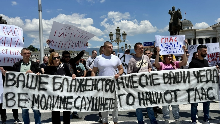 Мирен собир на верници на МПЦ за поддршка на епископ Партениј за митрополит на Дебарско-кичевската епархија
