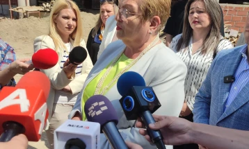 Јаневска: Имам информации за десетина ученици што препишувале на испитот, тоа е напредок од лани