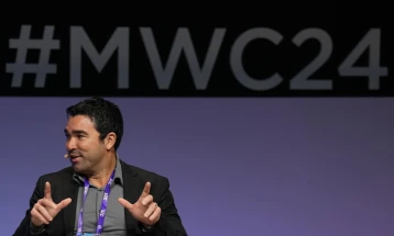 Барселона нема да ги продава своите врвни играчи