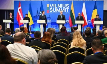 Зеленски се сретна со Дуда