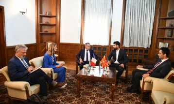 Пратеници од Левица остварија средба со францускиот амбасадор