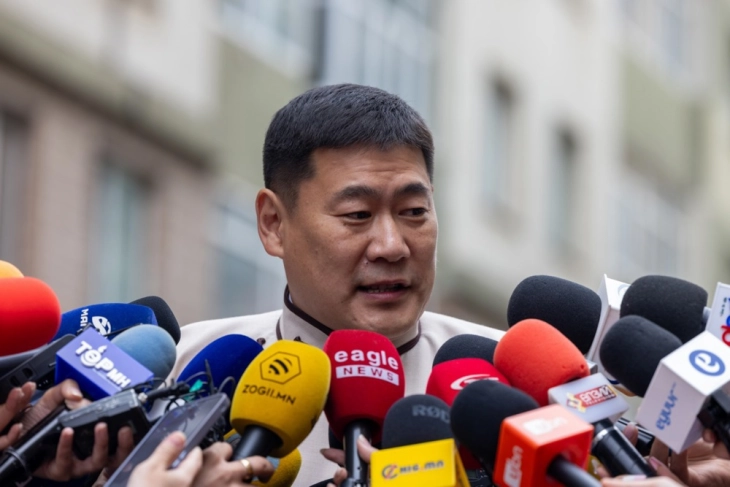 Премиерот на Монголија поднесе оставка откако ја изгуби парламентарната поддршка