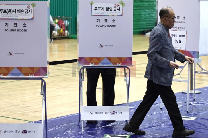 Излезни анкети: Кандидатот на либералната опозиција за претседател на Јужна Кореја победи на изборите