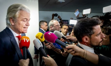 Calls for new elections after Dutch far-right party exits government