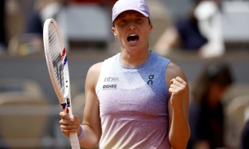 Швјонтек против Сабаленка за финале на Ролан Гарос