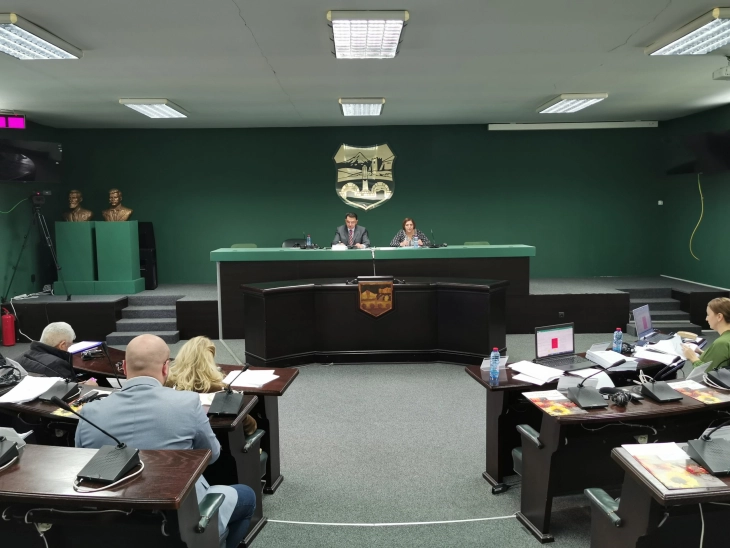 Ndërpritet seanca e Këshillit të Qytetit të Shkupit ku pritej të diskutohet për ndërtimet pa leje në Çair