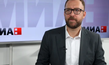 Culture Minister promotes postage stamp marking 80th anniversary since codification of Macedonian language 