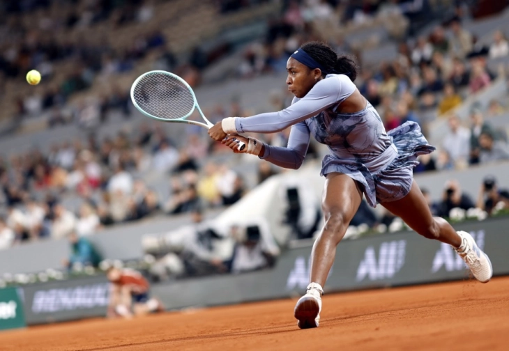 Гоф ја победи Кис во три сета и се пласира во полуфиналето на „Ролан Гарос“